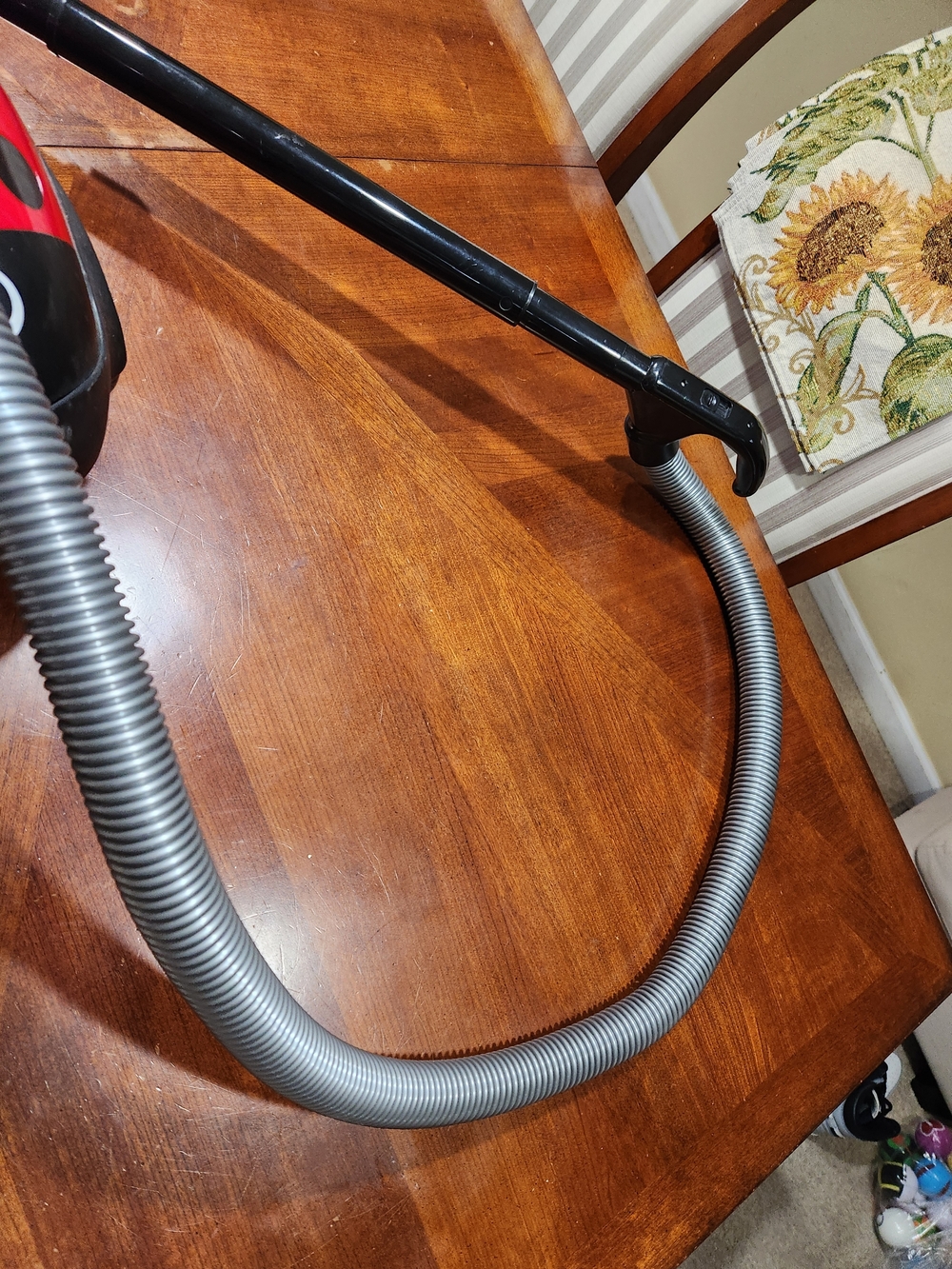Red Ladybug-Style Vacuum Cleaner Works Great No Bags Retractable Cord. - Picture 11 of 14